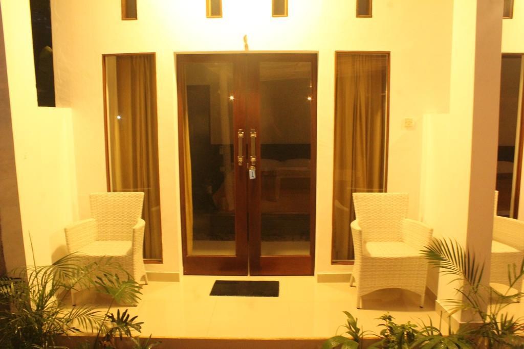 Dimi House Hotel Nusa Lembongan  Exterior photo